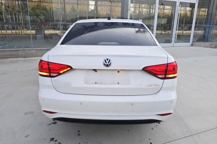 Used Volkswagen Lavida 2019 Lavida Start 1.5L Manual Fashion Edition China VI Standard
