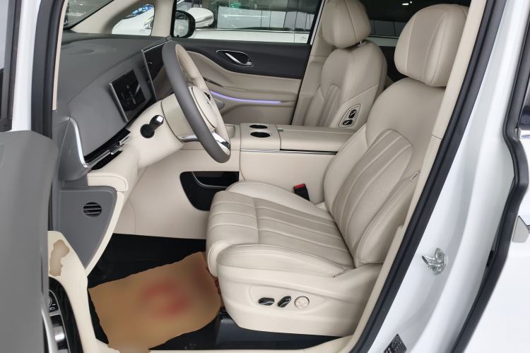 Used VOYAH Dream 2025 PHEV Four-Wheel Drive Prestige Kunpeng Edition