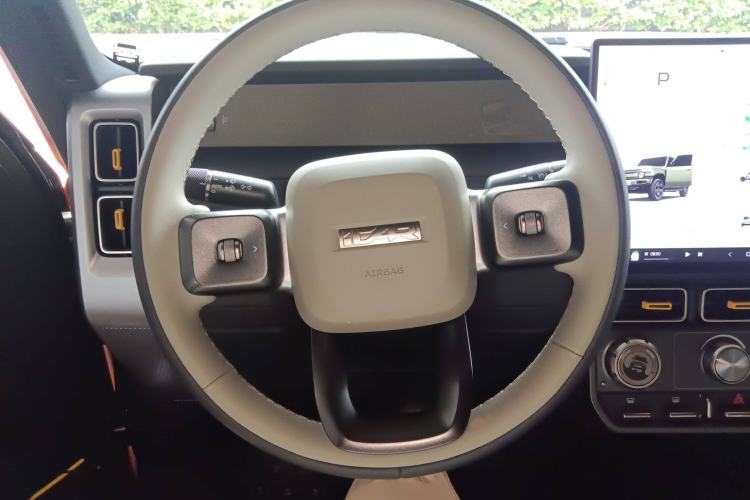 Used  V23 2025 501 Four-Wheel Drive Intelligent Driving Version
