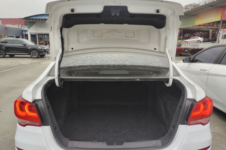 Used Chevrolet Cavalier 2019 320 Automatic Enjoyment with Sunroof