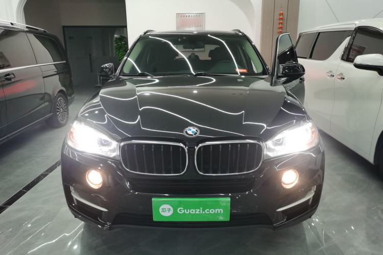 Used BMW X5 2015 xDrive28i
