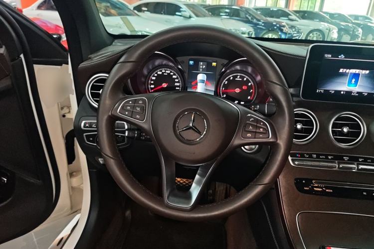 Used Mercedes-Benz GLC 2019 Refreshed GLC 300 L 4MATIC Dynamic Edition