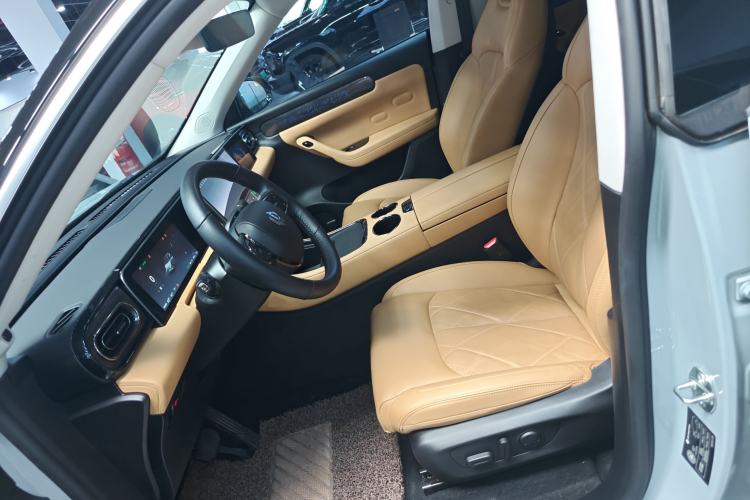 Used Leapmotor C11 2024 Range-Extended 300 Luxury Edition
