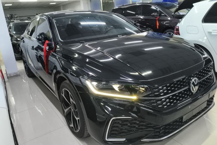 Used Volkswagen Passat 2023 330TSI Starry Elite Edition