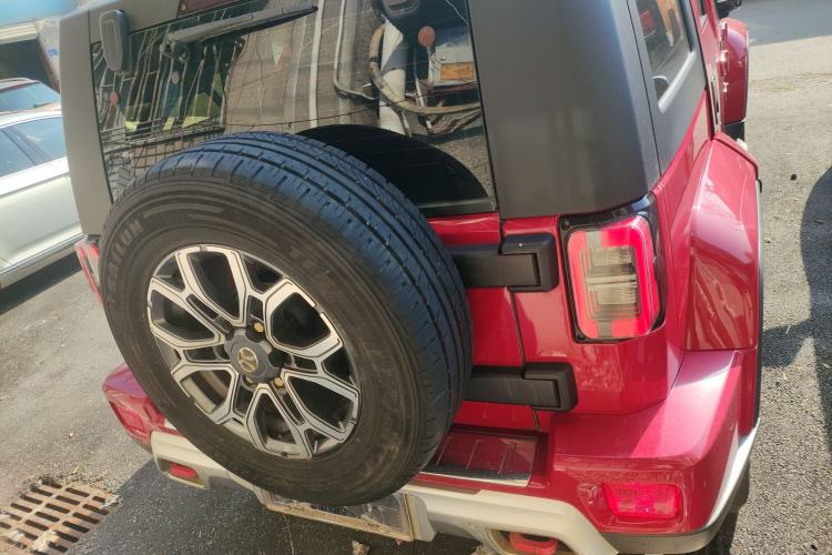 Used  BJ40 2019 Updated Version 2.0T Automatic All-Wheel Drive Urban Hunter Edition Premium China V Emission Standard
