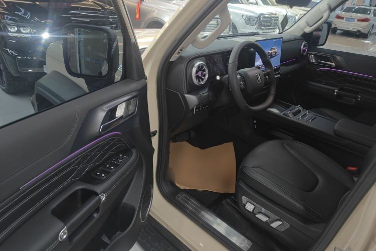 Used Tank 300 New Energy 2025 Hi4-T
