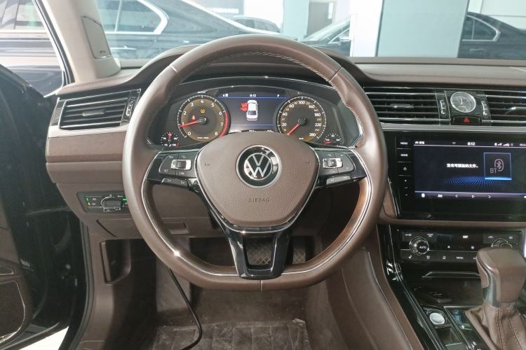 Used Volkswagen Phideon 2021 380TSI Prestige Edition
