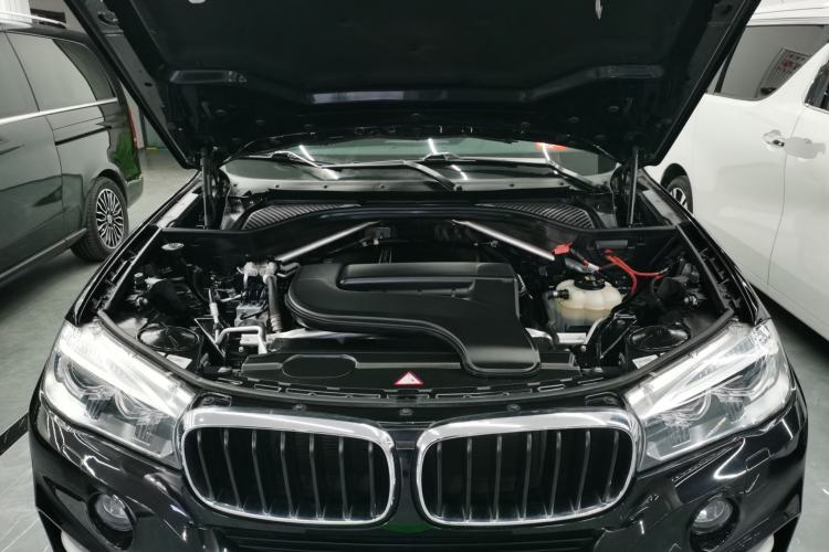 Used BMW X5 2015 xDrive28i
