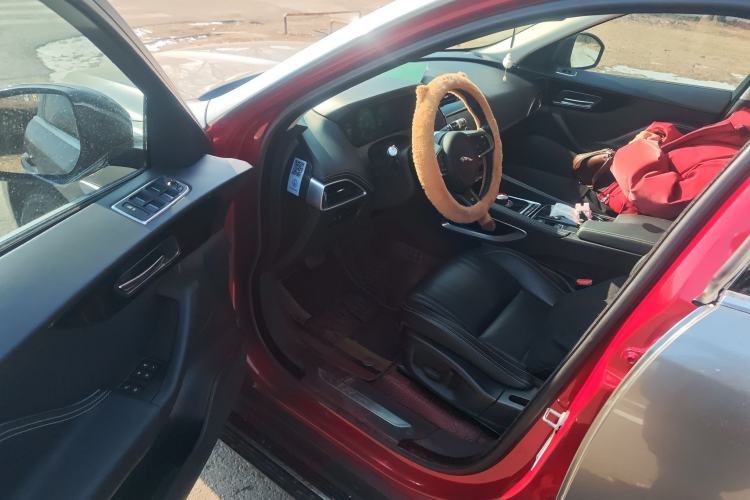 Used Jaguar F-PACE 2016 2.0T Two-Wheel-Drive R-Sport Sport Edition