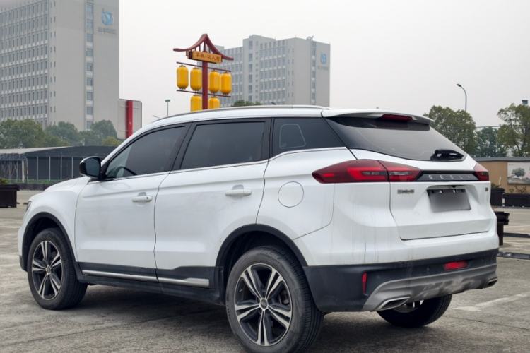 Used Geely Auto Emgrand X7 Sport 2022 1.8TD DCT Zhiya Trim