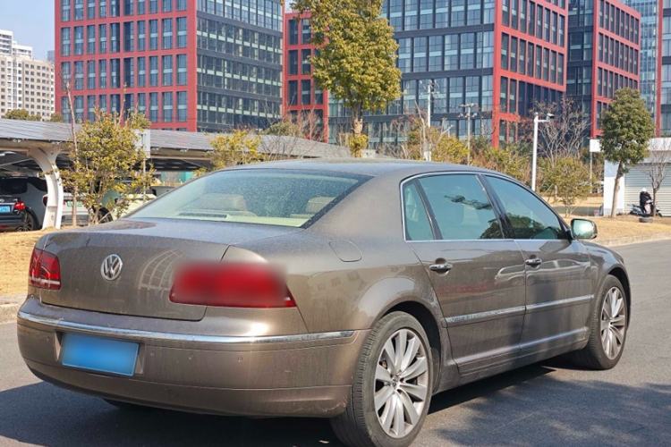 Used Volkswagen Phaeton 2012 3.6L Deluxe Custom Edition