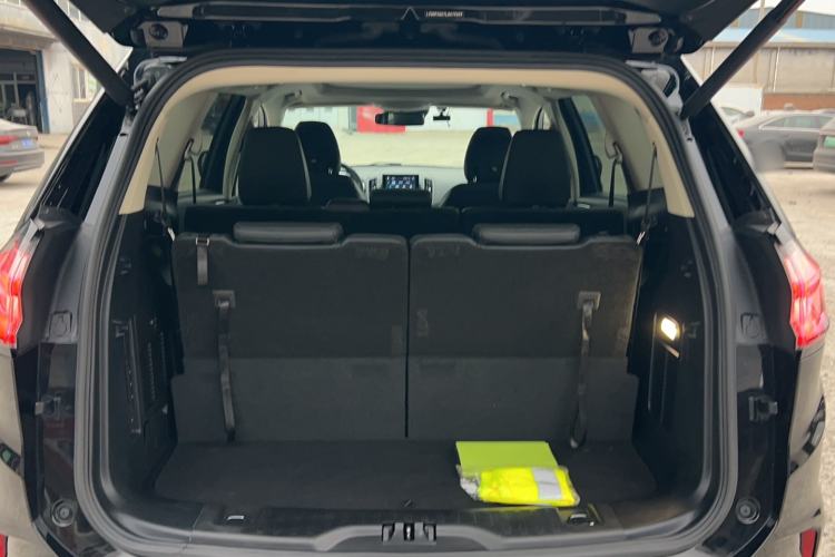 Used Ford Edge 2020 EcoBoost 245 Two-Wheel Drive Titanium 7-Seater
