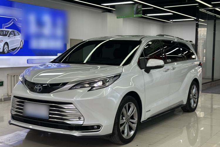 Used Toyota Sienna 2021 2.5L Hybrid Platinum Edition