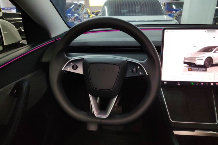 Used Tesla Model Y 2025 Rear-Wheel Drive First Edition
