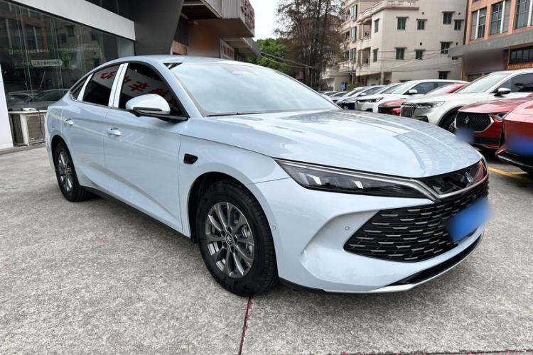 Used BYD Qin L 2025 DM-i Smart Drive 80KM Leading Model