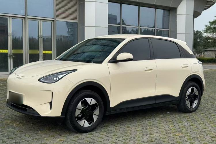 Used Geely Galaxy Geome 2025 410 km Free Version