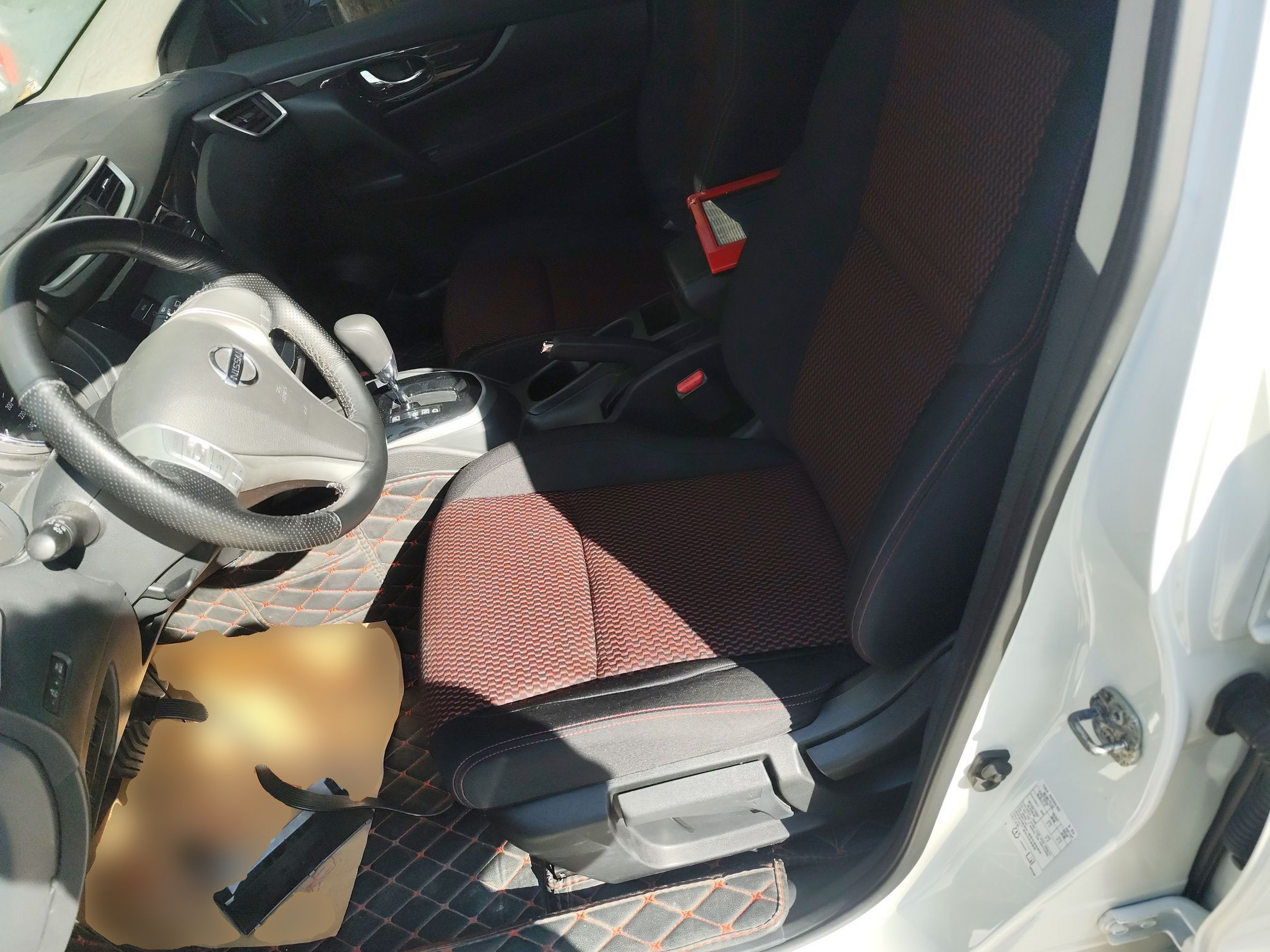 Переднее сиденье в автомобиле