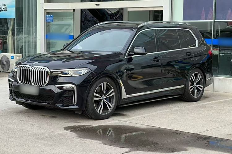 Used BMW X7 2022 xDrive40i Luxury M Sport Package