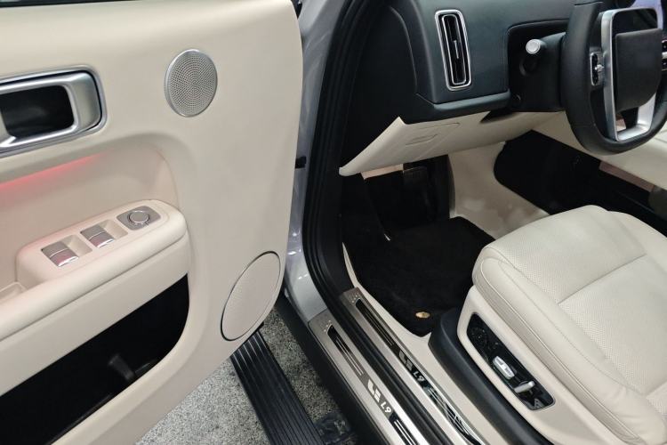 Used Li Auto L9 2022 Max model