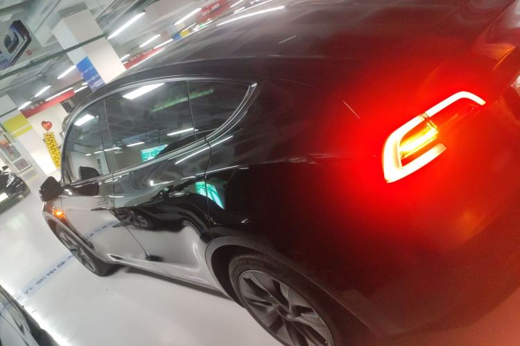 Used Tesla Model Y 2023 Rear-Wheel-Drive Version
