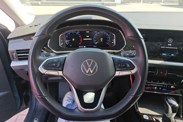 Used Volkswagen Passat 2022 330TSI Starry Luxury Edition
