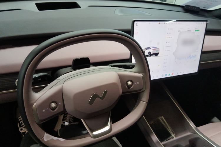 Used ONVO L60 2024 60 kWh Rear-Drive Version