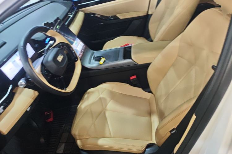 Used  L6 2023 60km PLUS