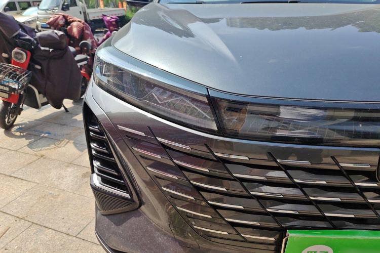 Used Changan CS75 PLUS 2024 3rd Generation Champion Edition 1.5T Intelligent Drive Dynamic Model
