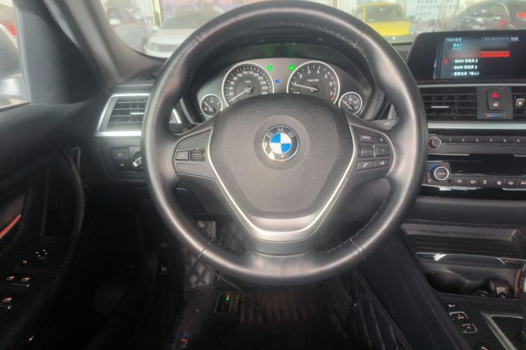 TDK.VehicleDetails.img