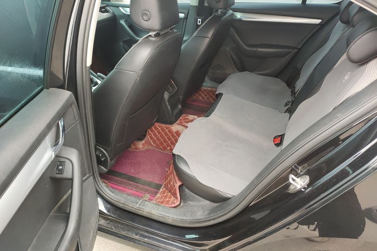 Used Skoda Octavia 2017 1.6L Automatic Chuanxing Edition
