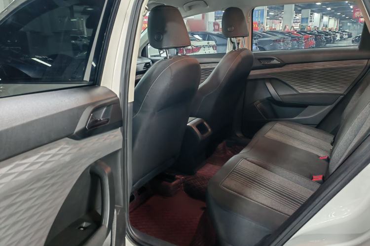 Used Volkswagen Tharu 2022 280TSI Two-Wheel Drive Trend Edition
