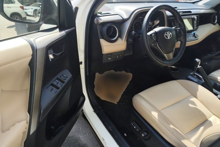 Used Toyota RAV4 2015 2.0L CVT Four-Wheel Drive New Edition
