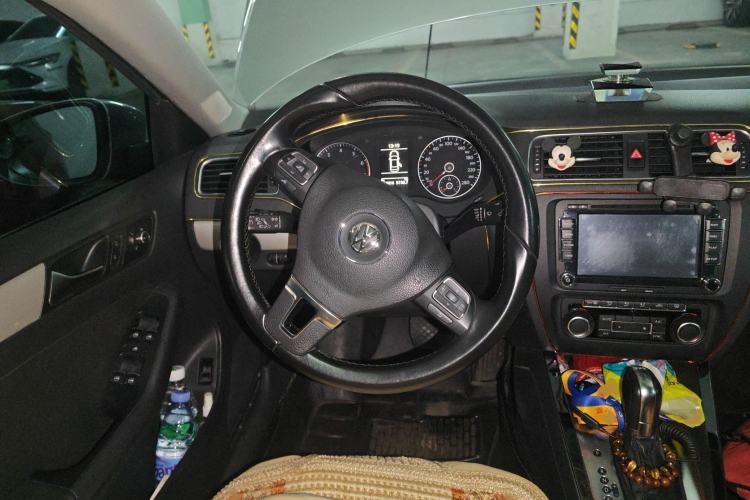 Used Volkswagen Sagitar 2014 Revised Version 1.4TSI Automatic Luxury Edition
