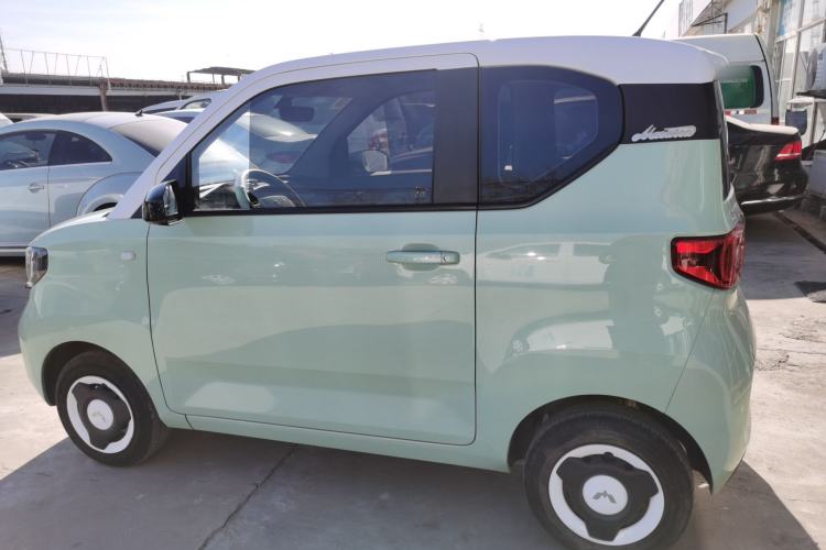 Used Wuling Hongguang MINIEV 2021 Macaron Premium Model – Lithium-NMC
