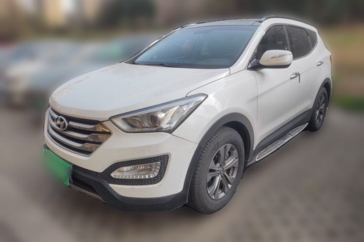 Used Hyundai Santa Fe 2015 2.4L Automatic Two-Wheel Drive Smart Version 5 Seats