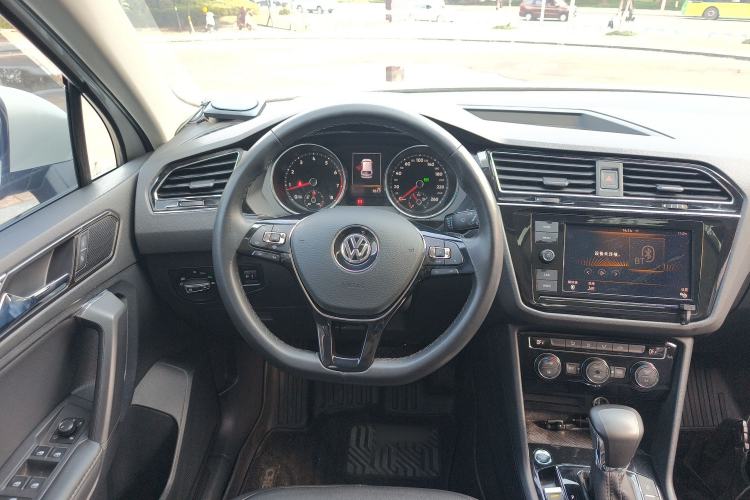 TDK.VehicleDetails.img