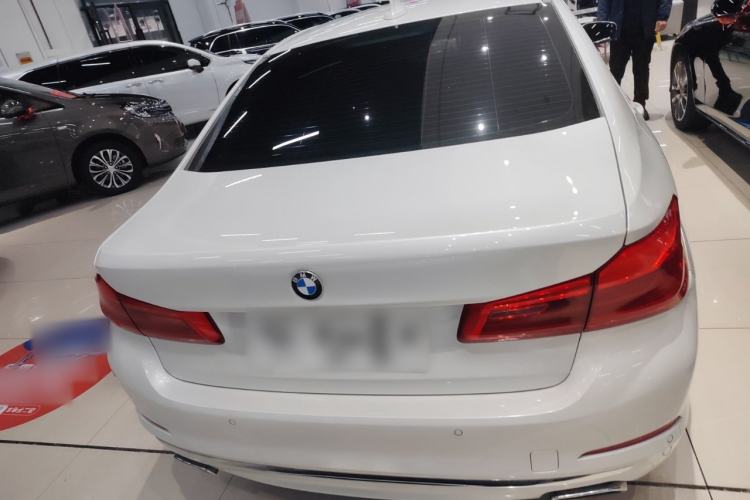 Used BMW 5 Series 2019 Facelifted 525Li Luxury Package

