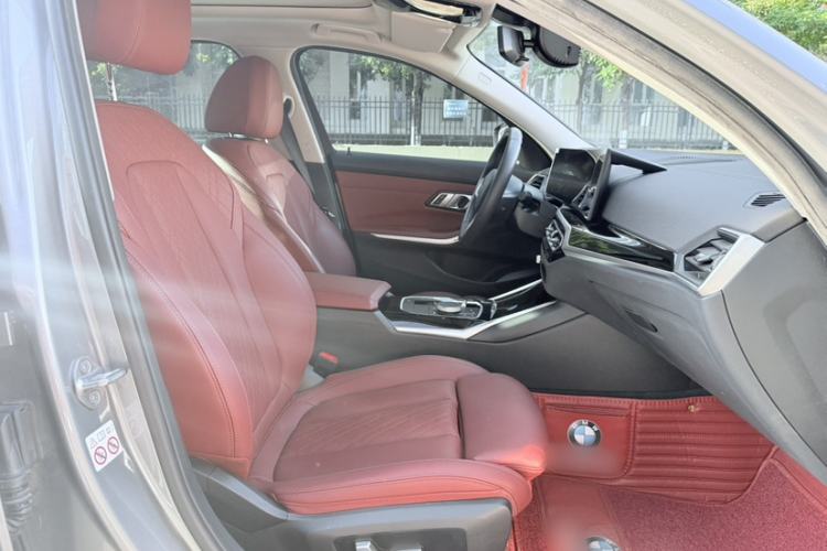 Used BMW i3 2024 eDrive 35 L
