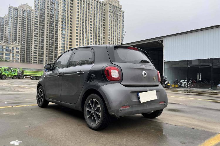 Used  forfour 2016 1.0L 52 kW Passion Edition