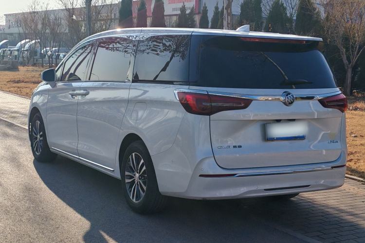 Used Buick GL8 2023 ES Lu Zun Deluxe Model
