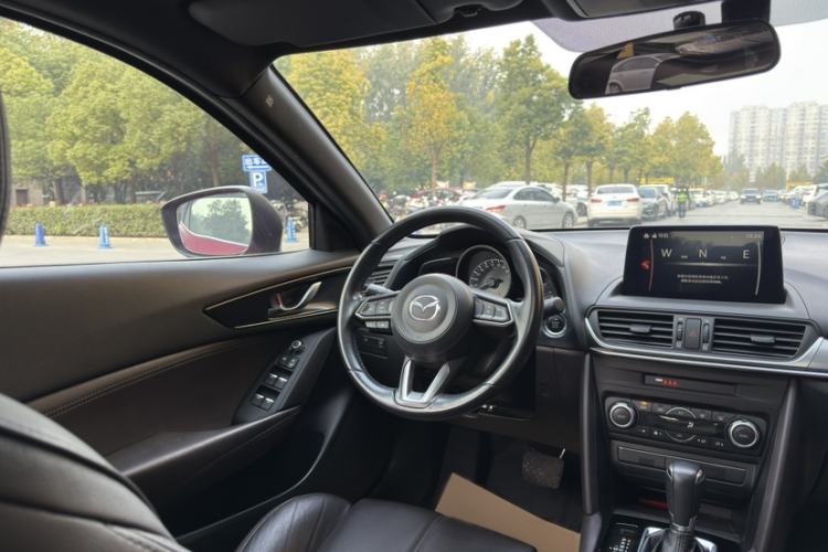 Used Mazda CX-4 2020 2.0L Automatic Two-Wheel Drive Blue Sky Luxury Edition
