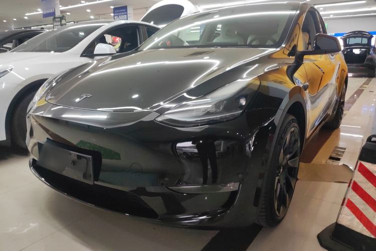 Used Tesla Model Y 2024 Long-Range All-Wheel-Drive Version
