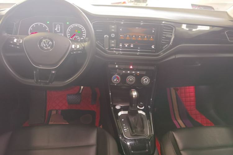 Used Volkswagen T-ROC 2019 280TSI DSG Two-Wheel Drive Comfort Version China VI Standard
