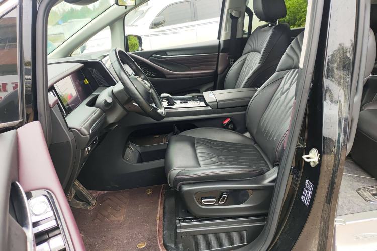 Used GAC Trumpchi M8 2024 Master Series 400T Prestige Edition
