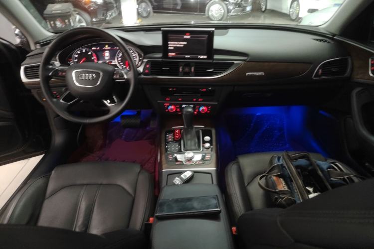 Used Audi A6L 2018 30th Anniversary Edition 45 TFSI quattro Luxury Model
