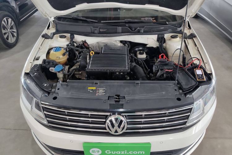 Used Volkswagen Lavida 2015 1.6L Automatic Comfort Edition
