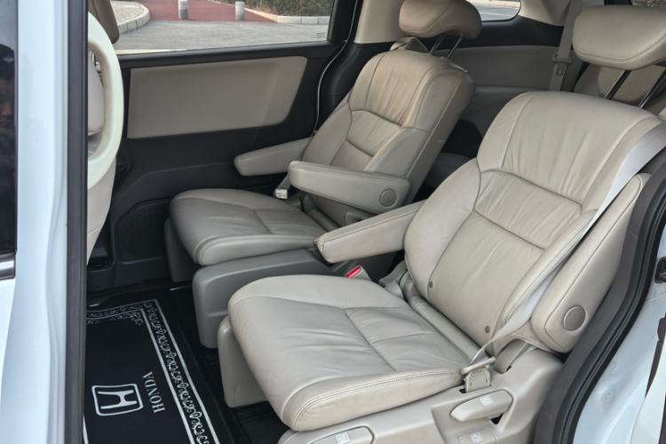 Used Honda Odyssey 2015 Revised 2.4L Luxury Edition