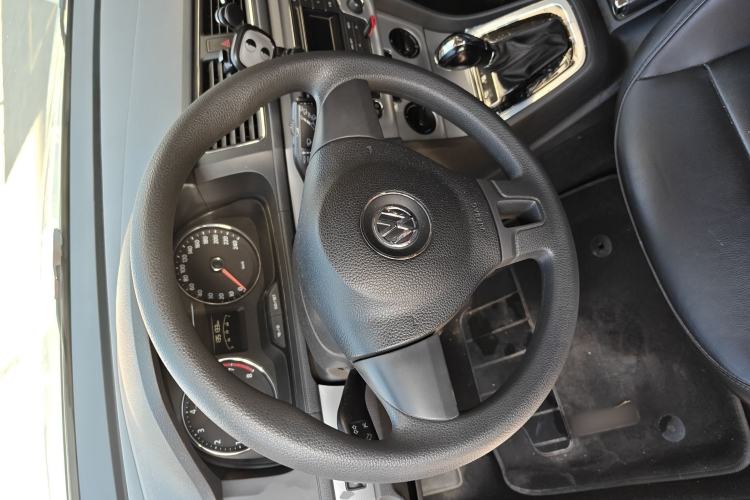 Used Volkswagen Gran Lavida 2013 1.6L Automatic Comfort Model
