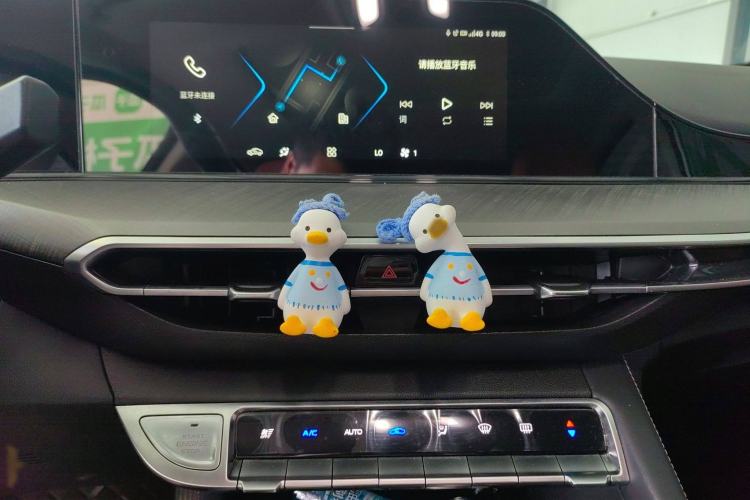 Used Changan Eado 2022 PLUS Blue Whale NE 1.4T GDI DCT Prestige Edition
