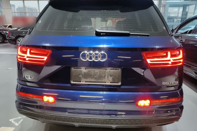 Used Audi Q7 2018 45 TFSI Technology Edition
